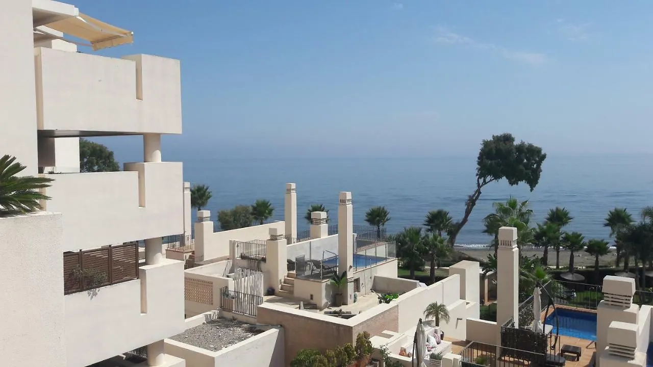 103 - Beach Apartment With Spa & Gym Estepona