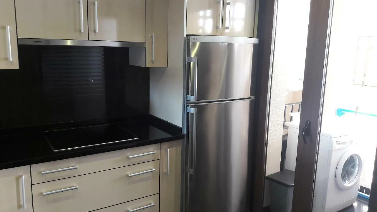 103 - Beach Apartment With Spa & Gym Estepona